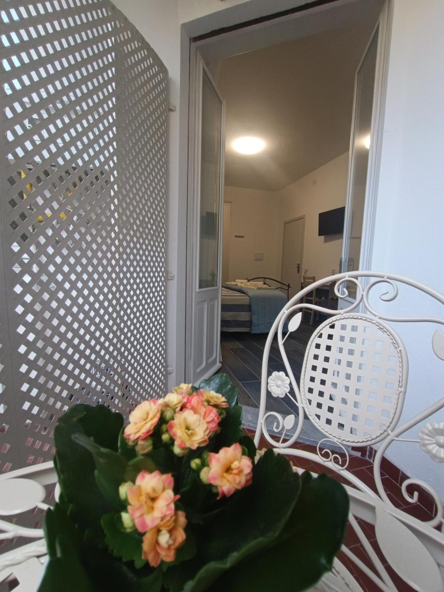מלון קליארי Porto Sicuro By Hospitality Sardinia מראה חיצוני תמונה